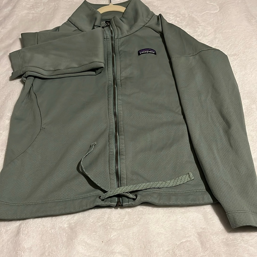 Patagonia Quiet Ride Jacket Full-zip Drawstring Women's Ellwood Green: Medium